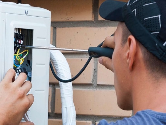 AC installation in the city of Florida
