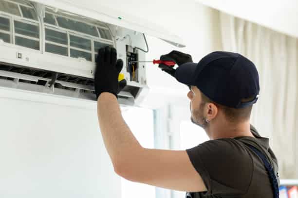 Air conditioner repairers